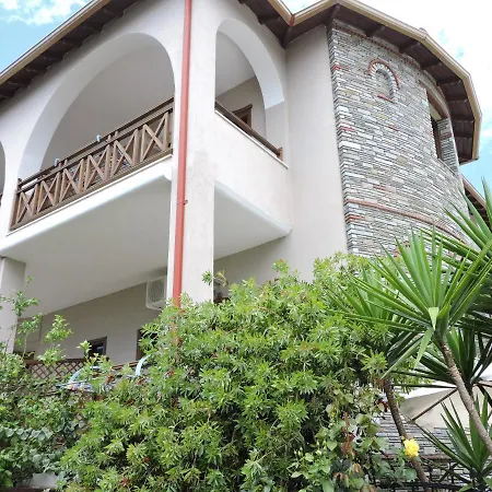 Hotel Boutique Giorgos 3*